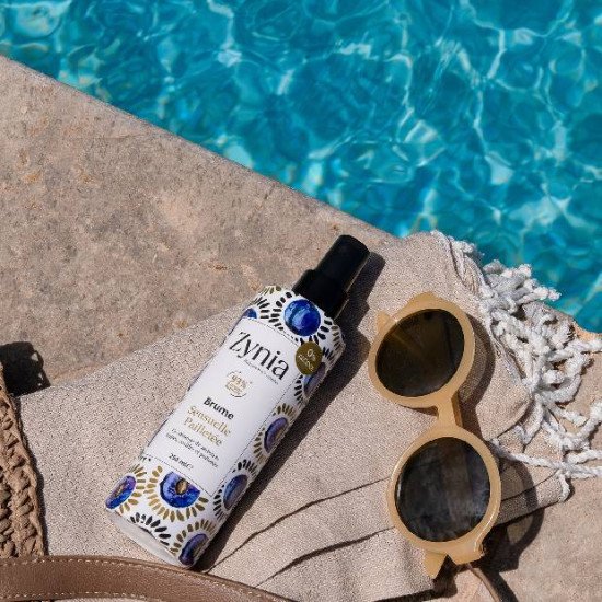 ZYNIA Brume Parfumée Sensuelle Pailletée 250ML ZYNIA Brume Parfumée Sensuelle Pailletée 250ML